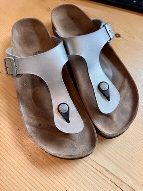 Birkenstock Gizeh Sandals Silver Single Strap Cork Footbed Women 10 EU 41 Narrow